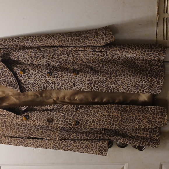 I am moving to a new place. - Picture 1 of 2